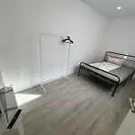 Ein Haus Fuer Sich!