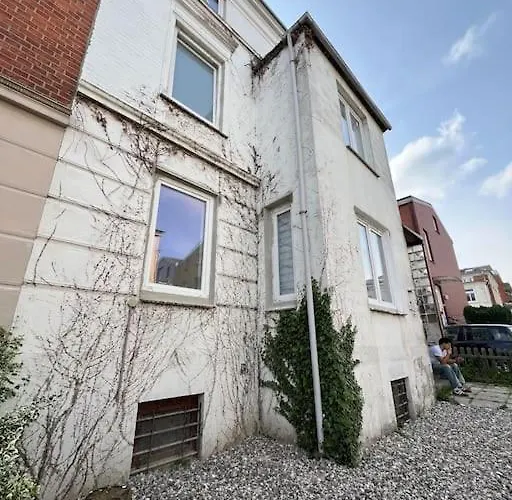 Ein Haus Fuer Sich!